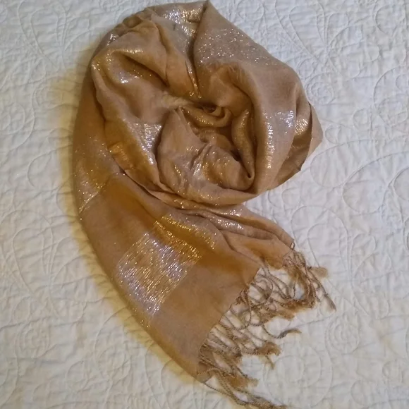 Glittery fashion scarf - Picture 1 of 2